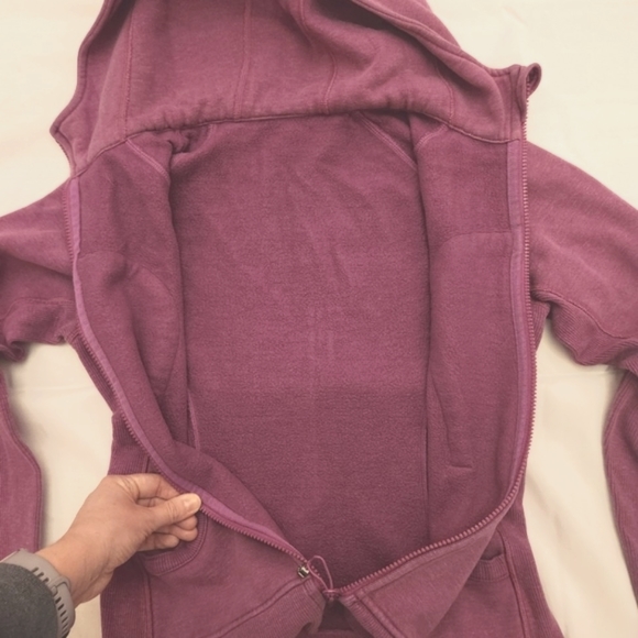 EUC Lululemon Athletica Scuba Full Zip Hoodie, Deep Purpe/Burgundy, Size 6 - Picture 2 of 9